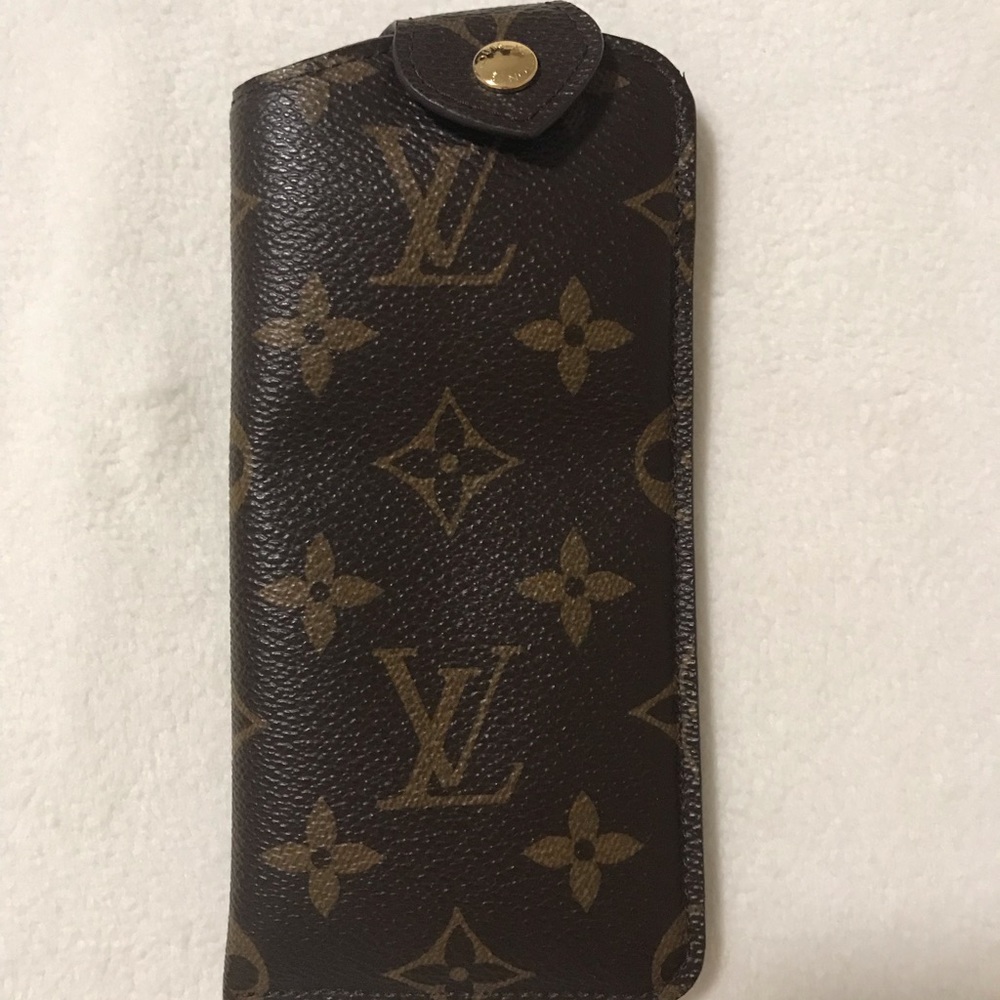 Louis Vuitton glasses holder